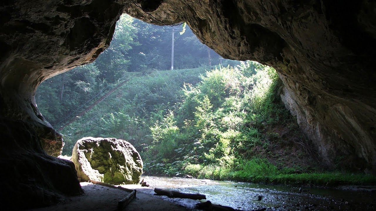 Bolii Cave - Banita