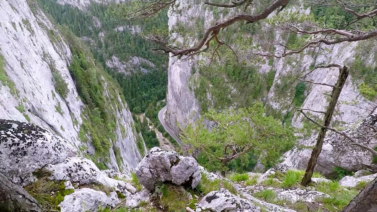 Gola di Bicajel, Cascata di Bicajel, Pietra della Gola