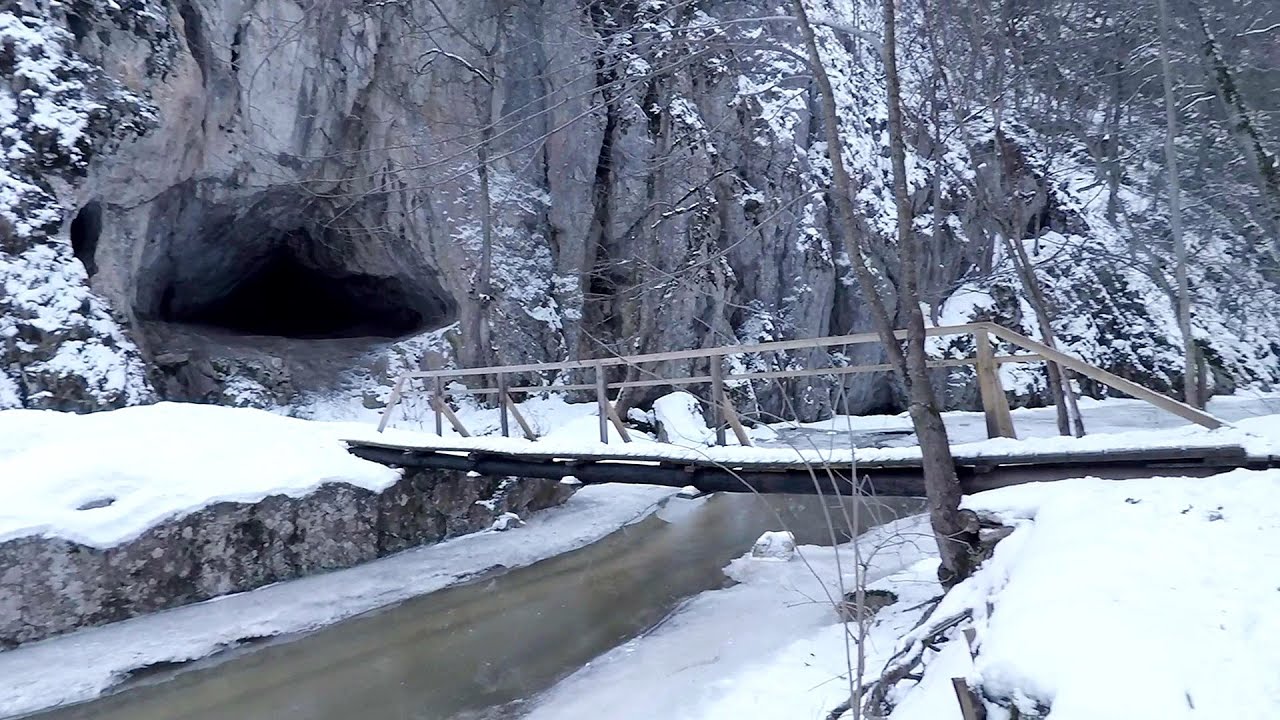 Varghis gorges in winter