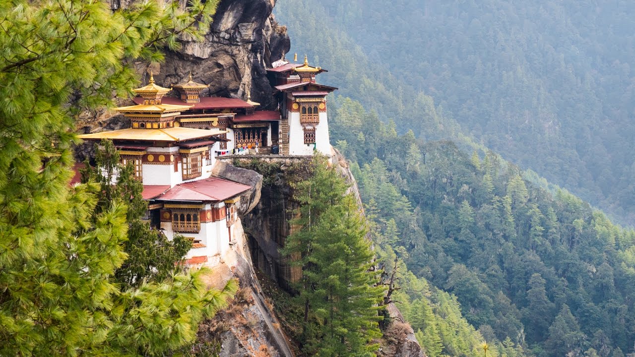Tiger's Nest Monastery (Paro Taktsang) Upper Paro valley