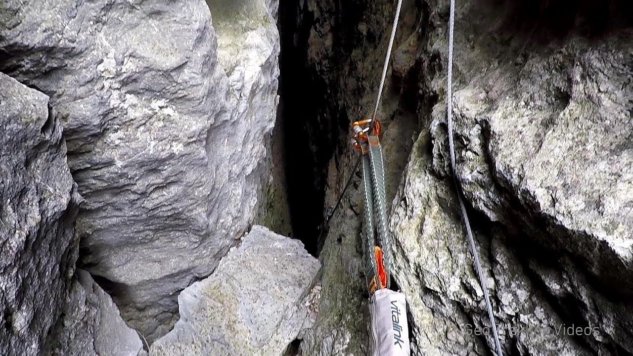 Wind's iron path (Via ferrata Vanturilor, D) - Baia de Fier